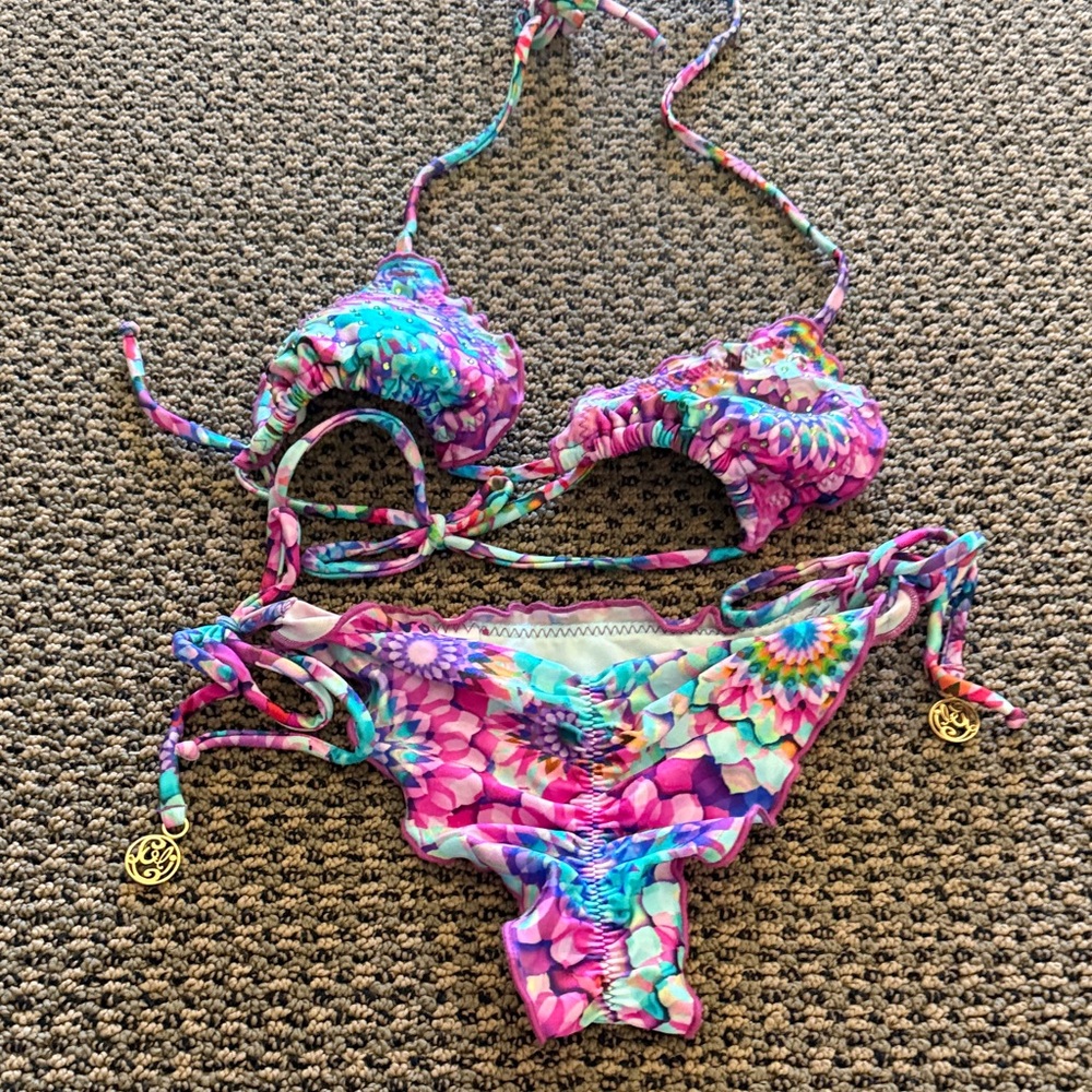 Luli Fama bikini size small top and size small medium bottoms